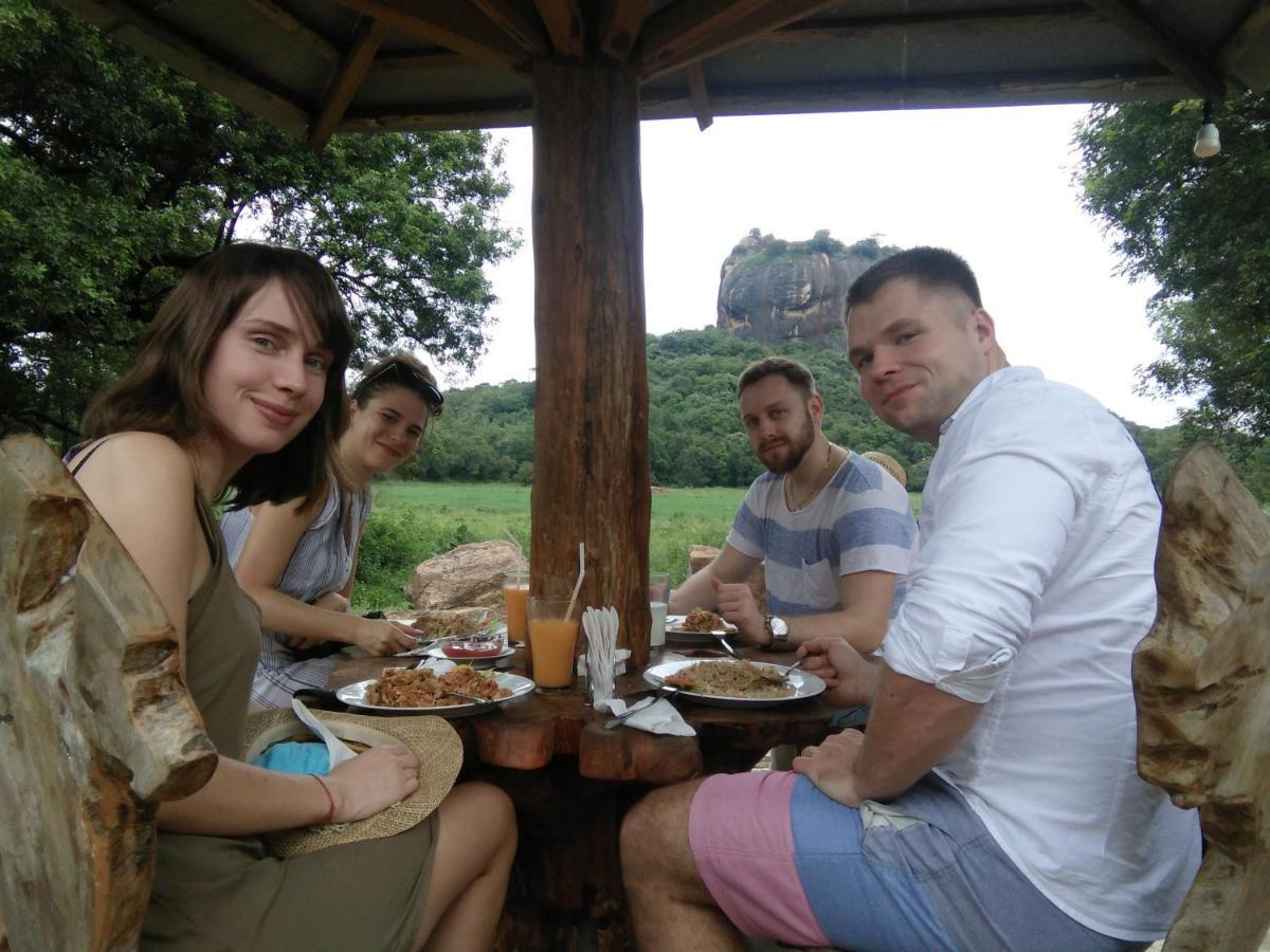 Amaya River Side Homestay Sigiriya Exterior foto